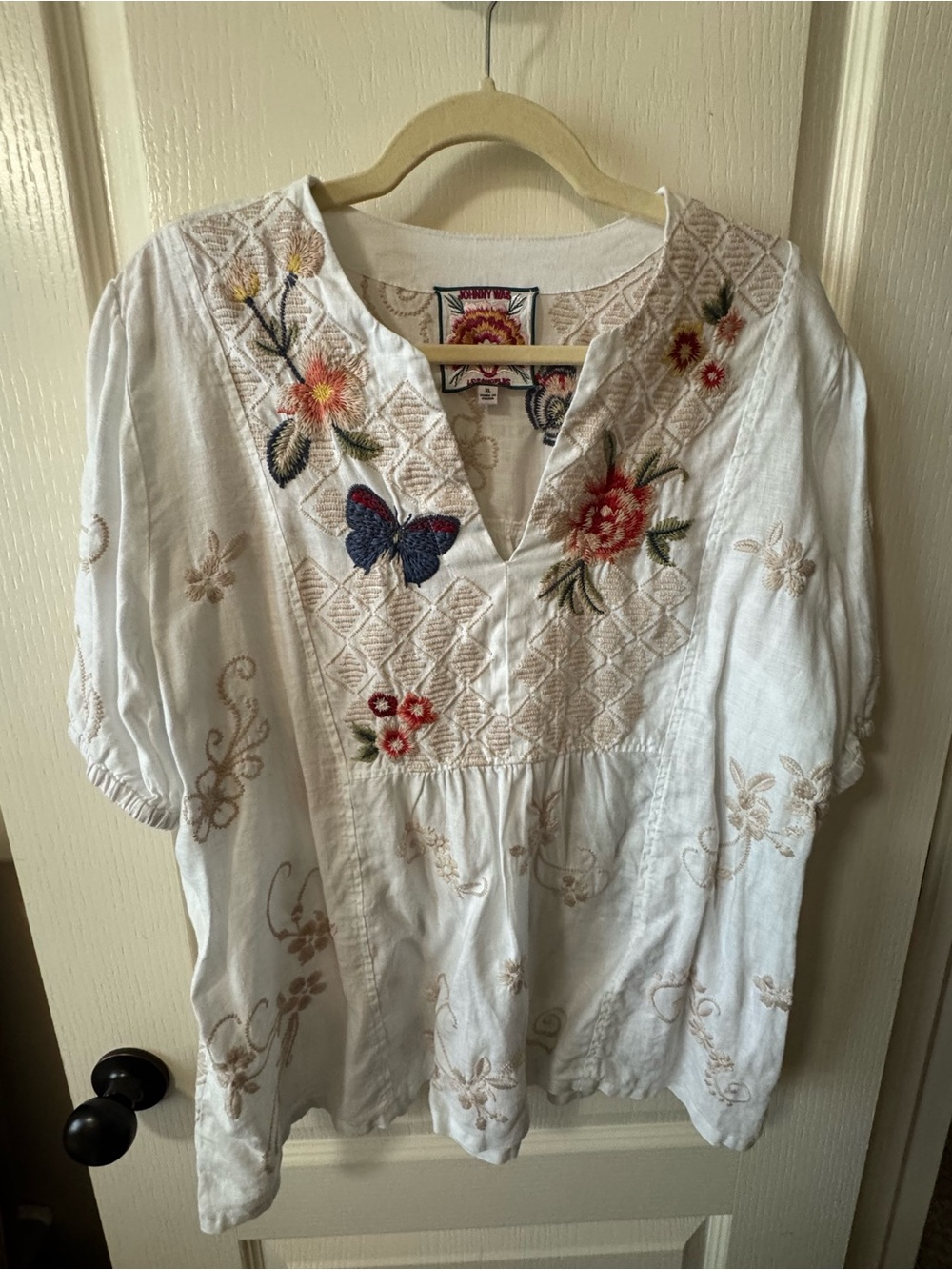 Johnny Was Linen Embroidered Top Floral Butterfly Hummingbird XL EUC